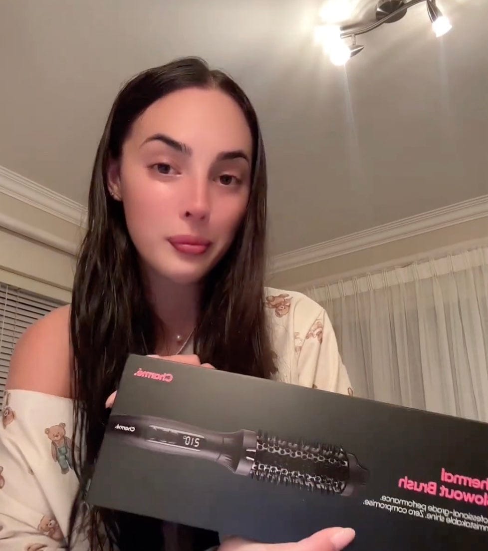 Customer photo review of Charmé Thermal Blowout Brush - Pro Grade Salon Finish