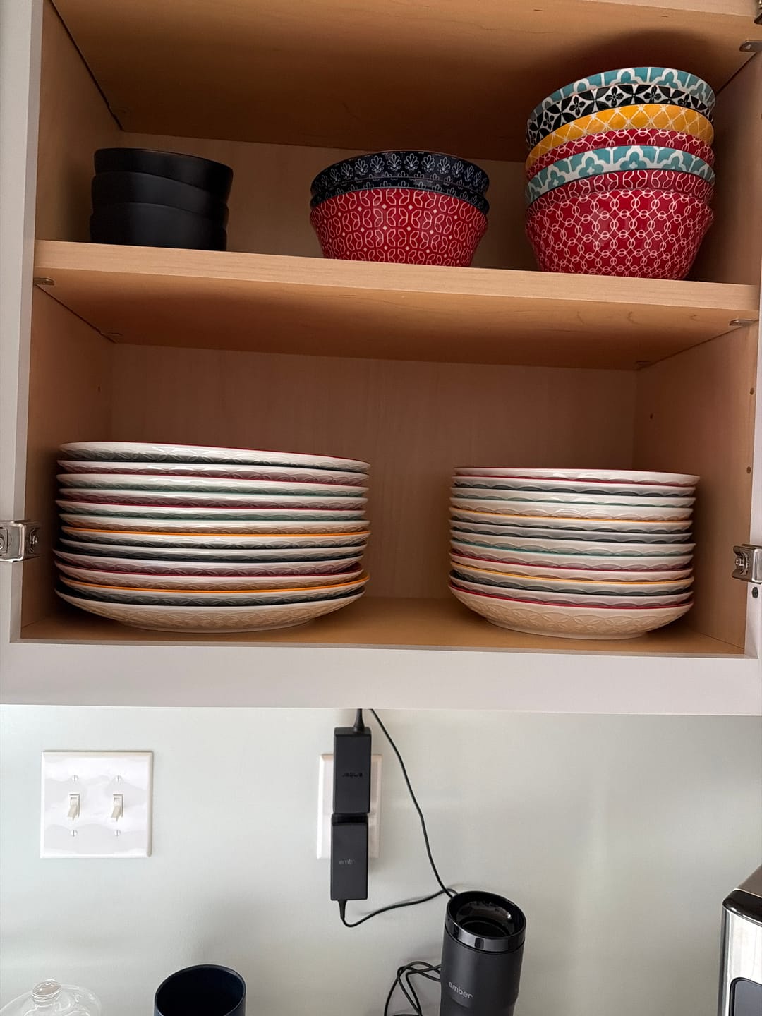 Customer photo review of Mosaian 18-Piece Dinnerware Set