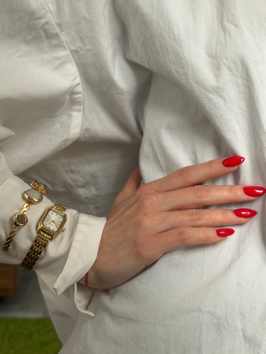 Customer photo review of Isabell Petite Gold