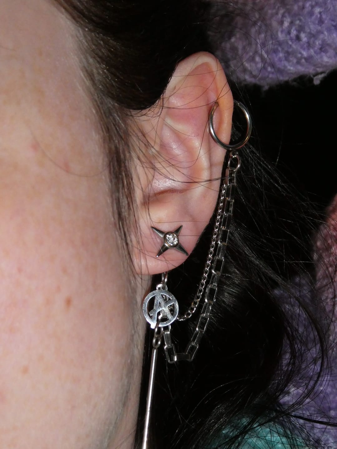 Customer photo review of Ateez Crazy Form/The Real earrings + earcuff