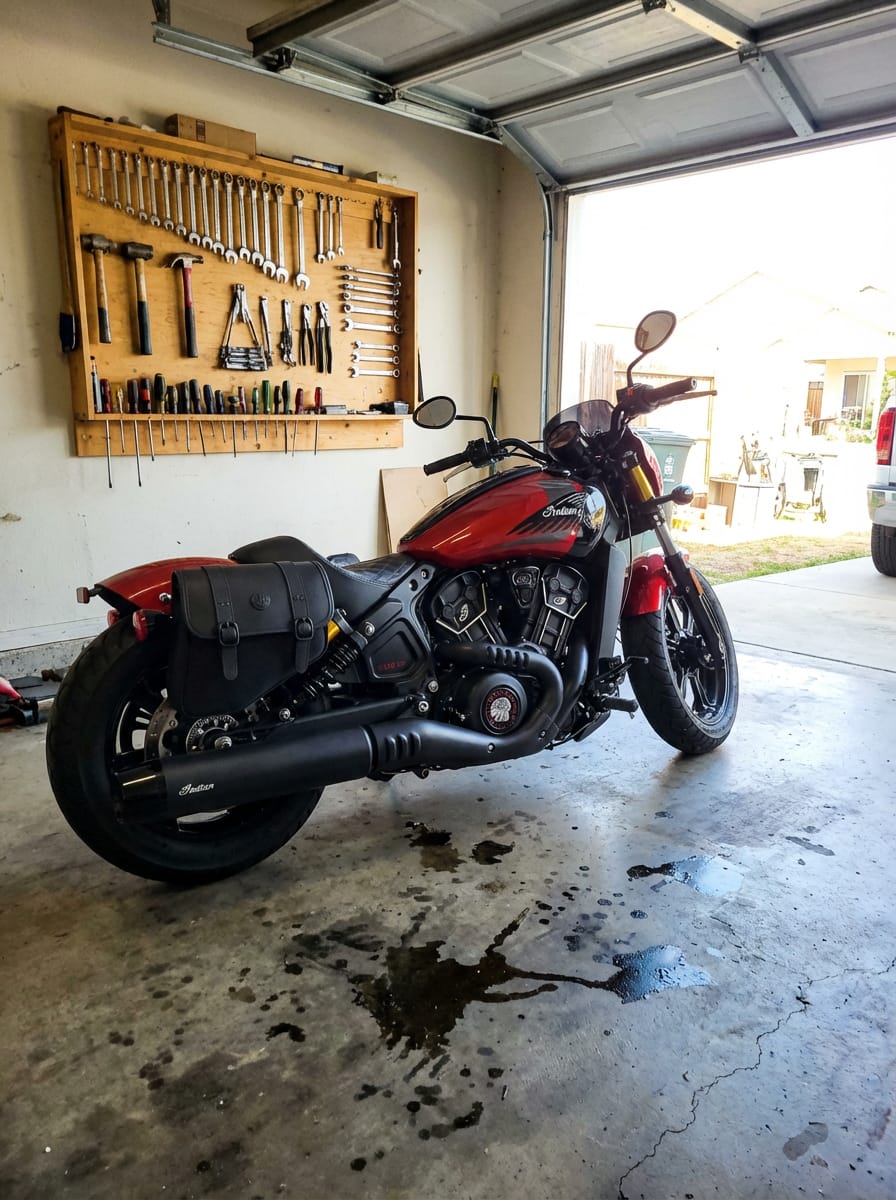 Customer photo review of 8L - Pony Indian 101 Scout 2025+ Leather Motorcycle Saddlebags