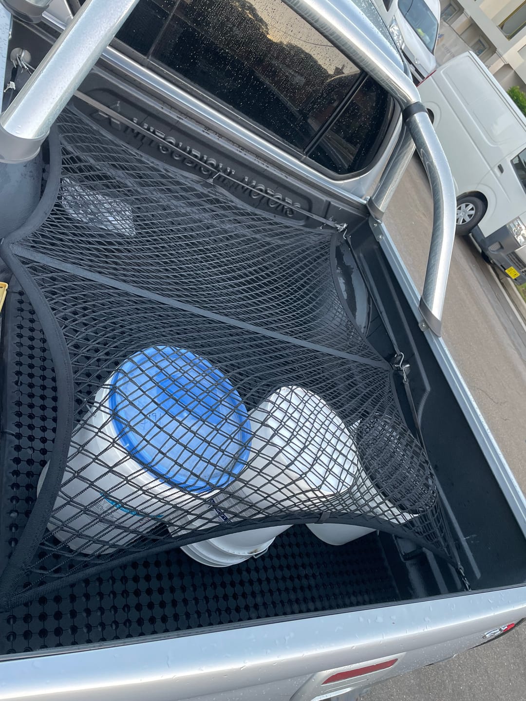 Customer photo review of LOCKEDOWN™ Heavy Duty Elastic Cargo Net