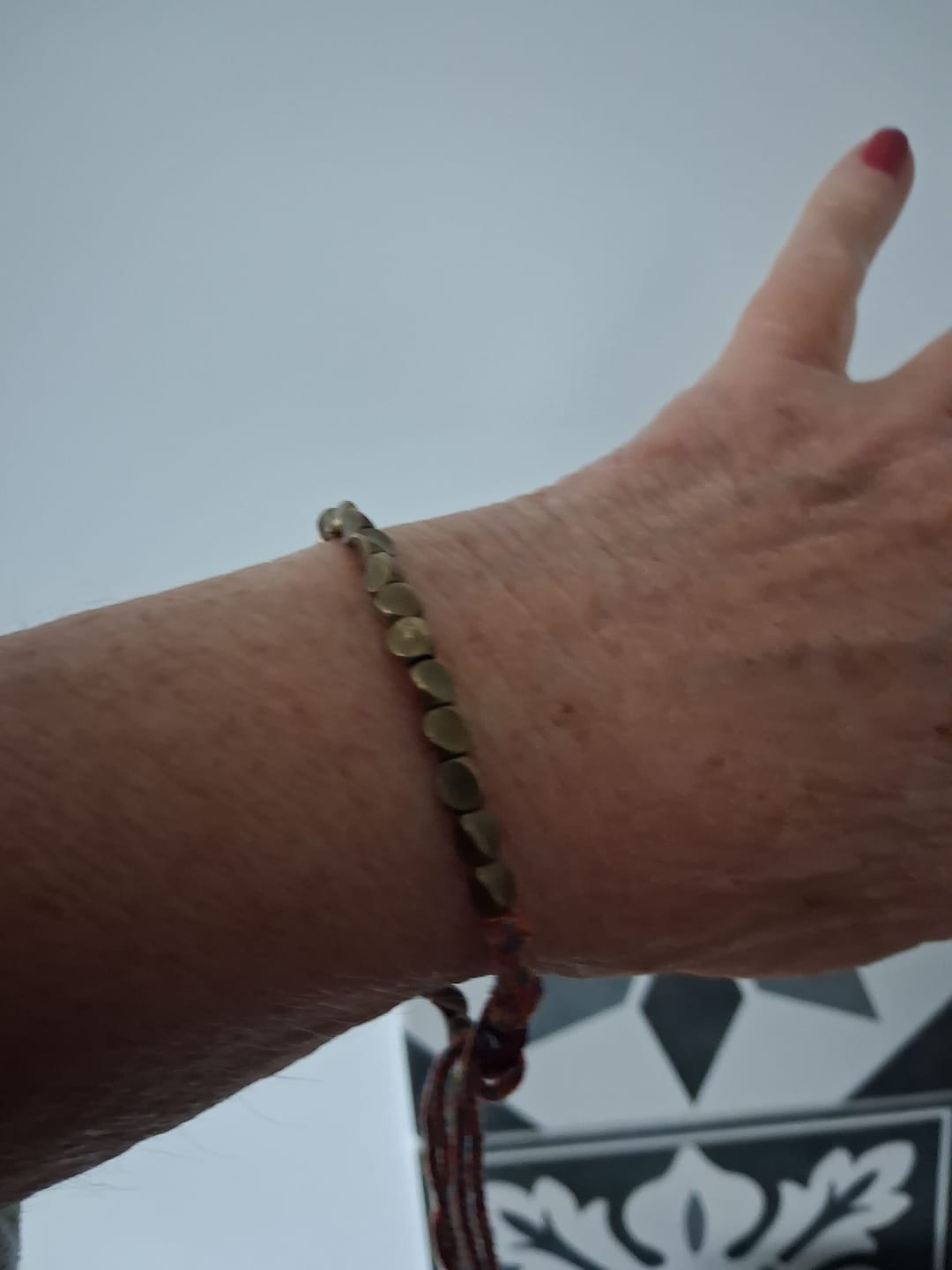 Customer photo review of Bracelet Tibétain en Perles de Cuivre