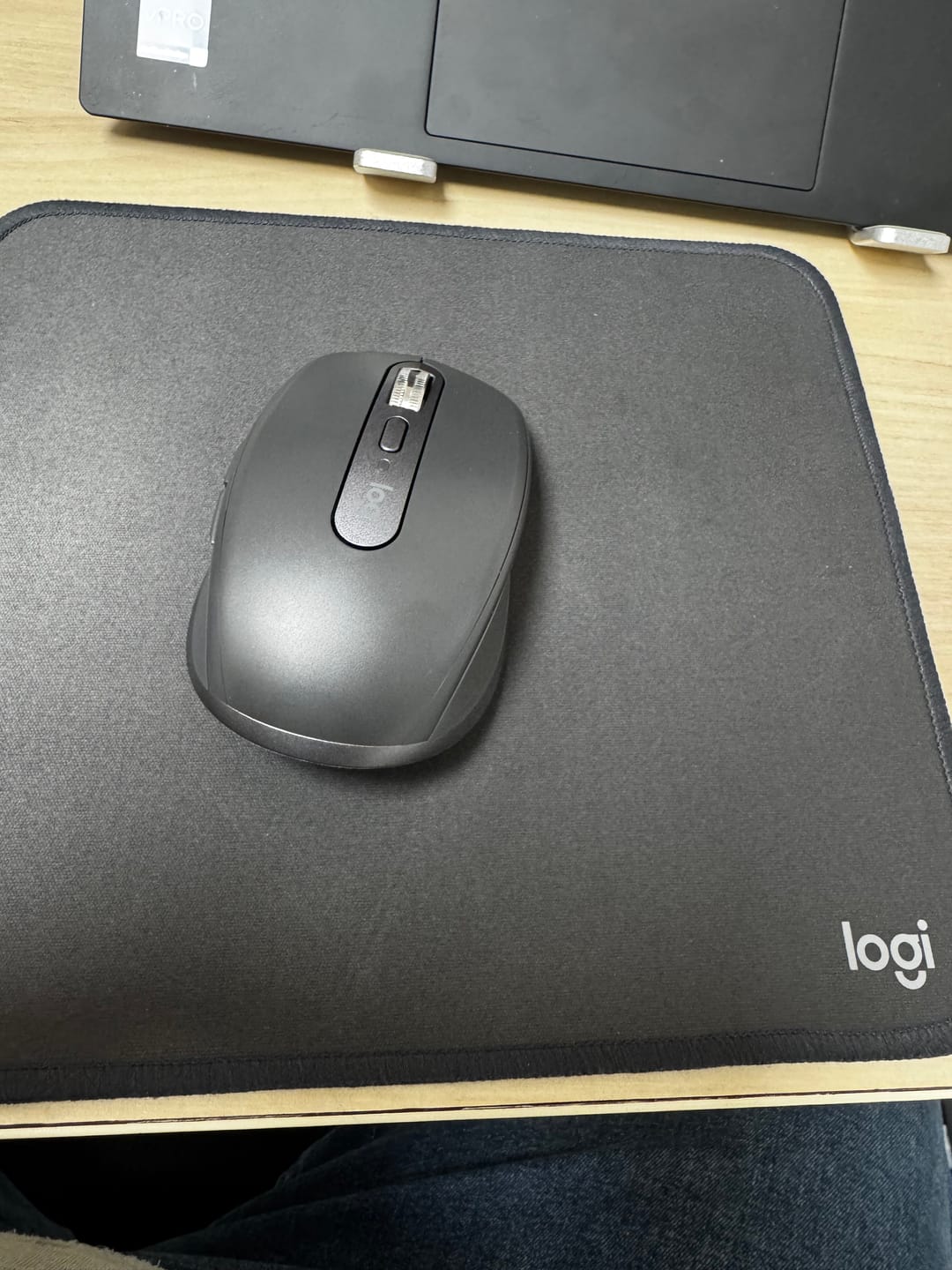 Customer photo review of Logitech MX Anywhere 3S Graphite
