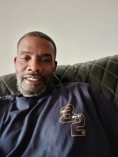 Customer photo review of BLOCK PREMIUM TEE