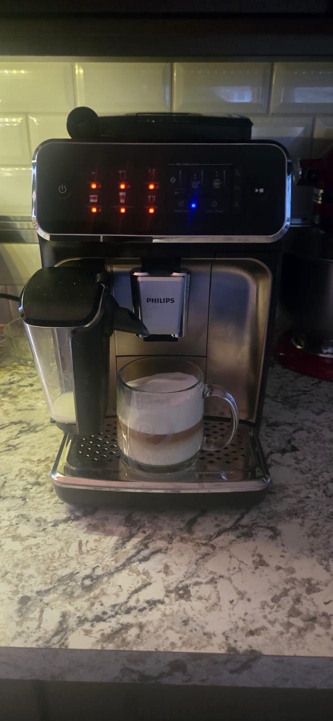 Customer photo review of Philips - Series 3300 LatteGo (SilentBrew) EP3347/90