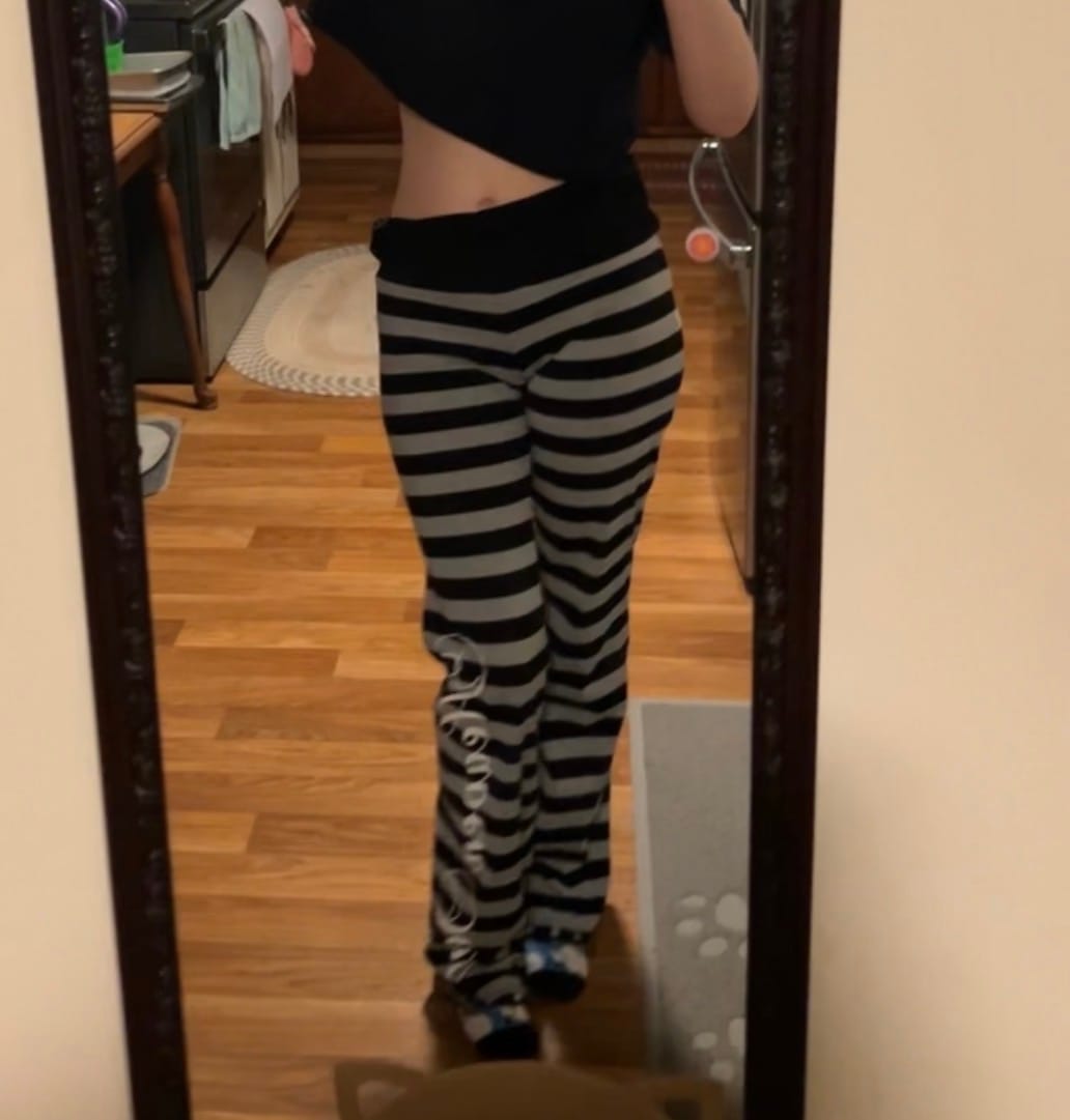 Customer photo review of Eclipse Foldover Pants
