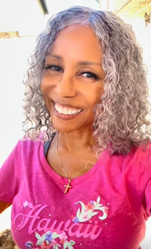 Customer photo review of Luvwin 5x5 Deep Curly Salt And Pepper Glueless Gray Color Pre-Cut Lace Bob Wig