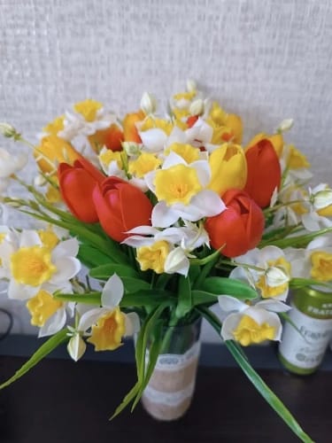 Customer photo review of Artificial Daffodil Flowers UV Resistant – Realistic Faux Daffodil Plants