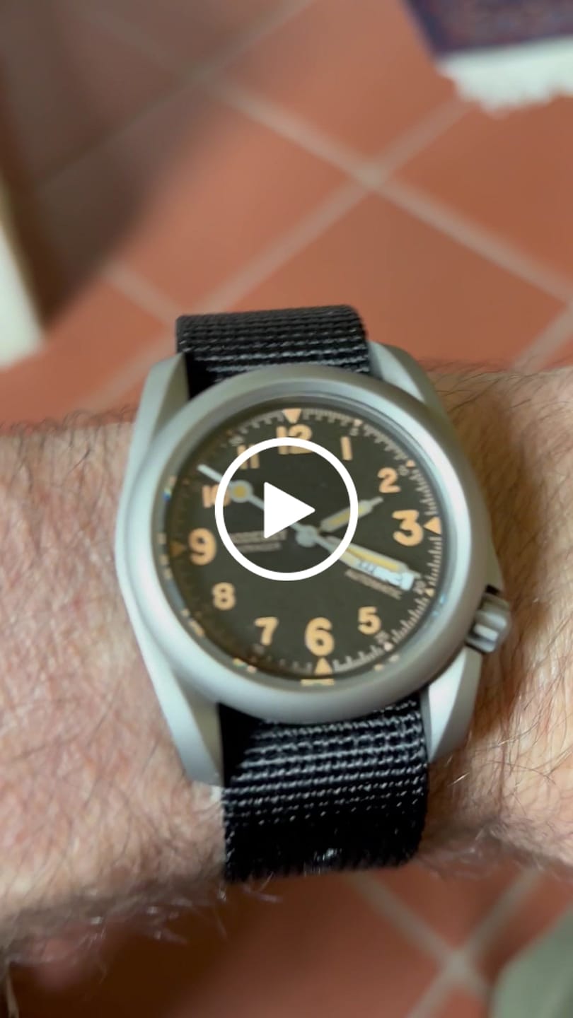Customer video review of VOYAGER - 100M Waterproof Titanium Automatic Field Watch | Volcanic Gray-Day,Date