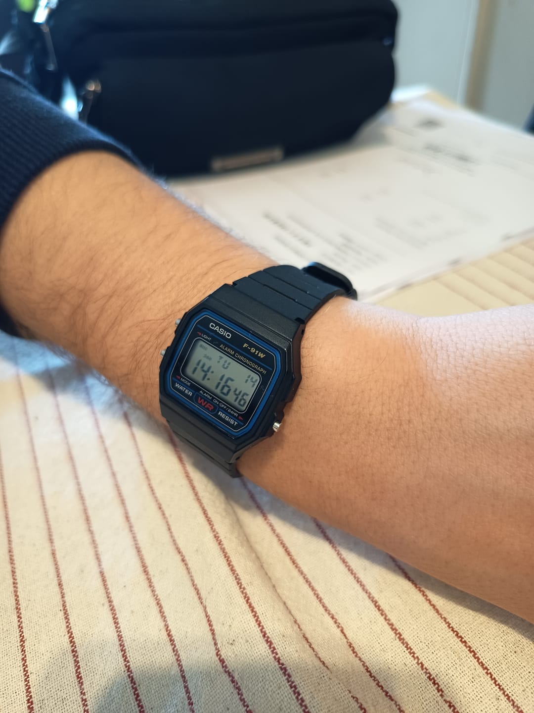 Customer photo review of Reloj Casio Vintage F-91W-1DG Clásico Líneas Azules
