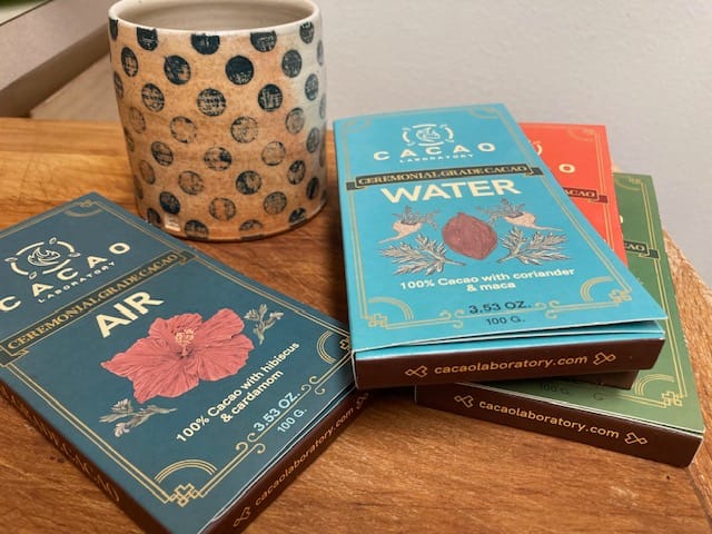 Customer photo review of Air Element: Invoke Your Compassion with Hibiscus and Cardamom, Organic (3.5 oz bar)