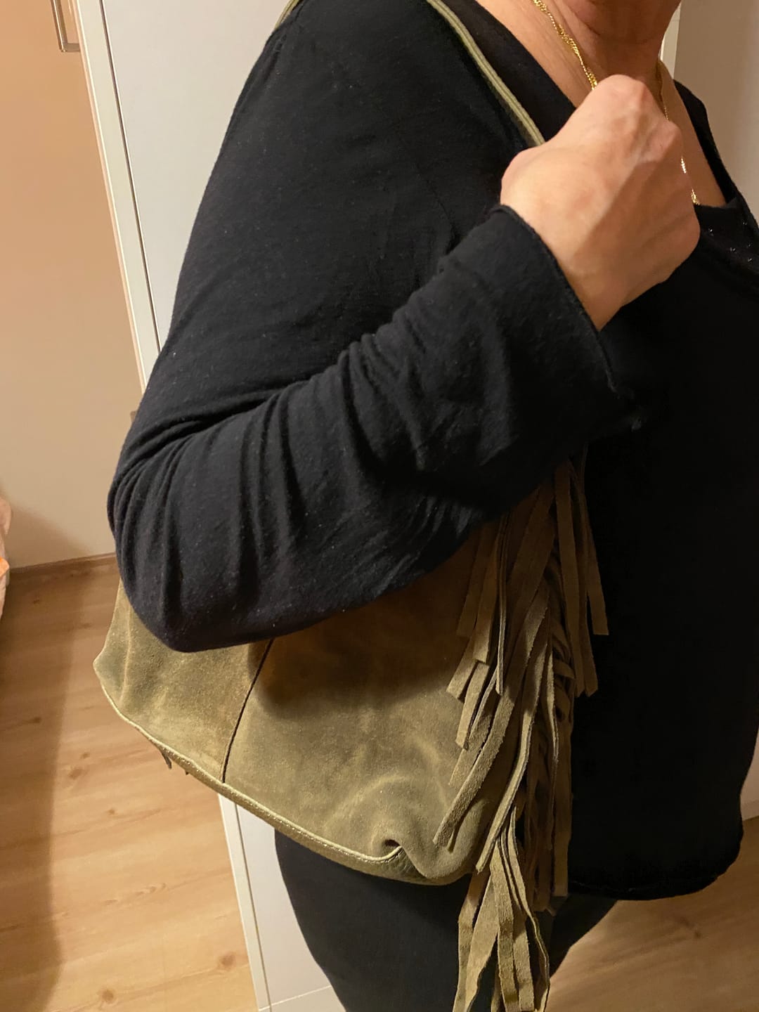 Customer photo review of Terra Püsküllü Yavrulu Süet Çanta – Yeşil