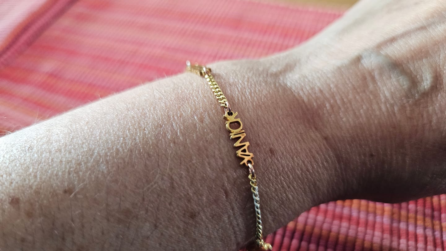 Customer photo review of Personalisiertes Namensarmband
