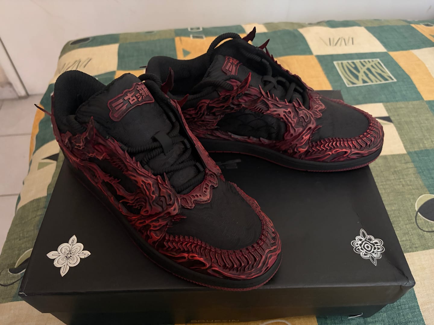 Customer photo review of Nihonga, Dragon Relief Edition Sneakers