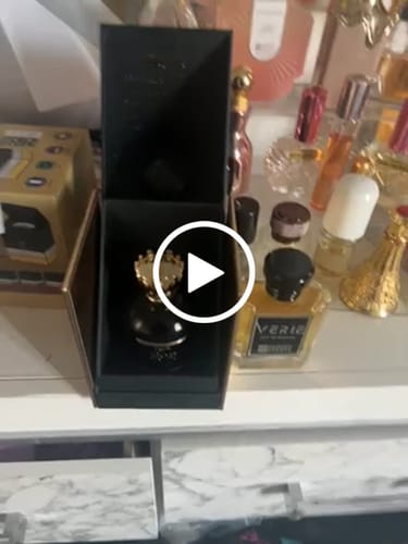 Customer video review of Taj Perfume & Verie Perfume Bundle