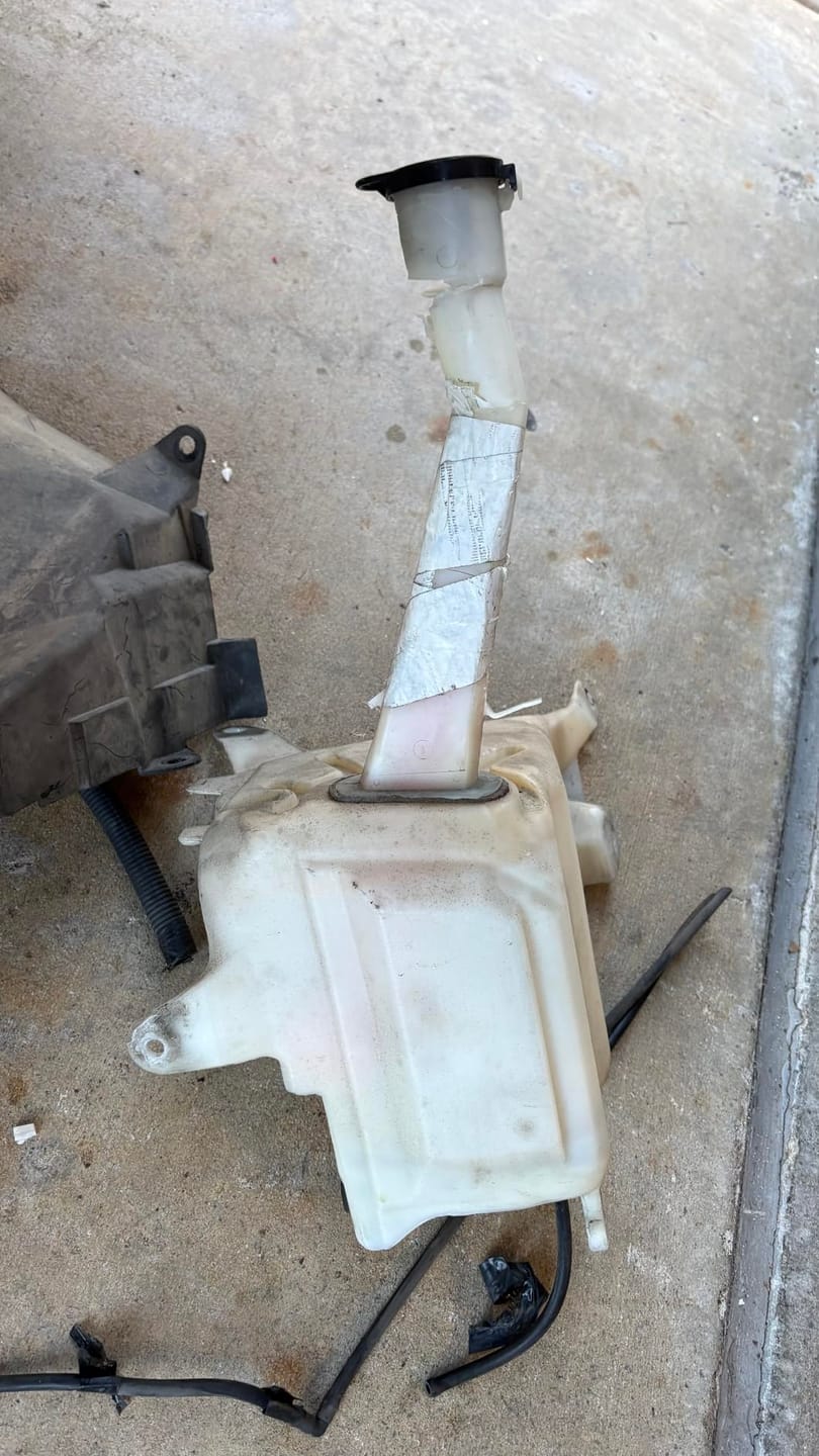 Customer photo review of 12V Electric Windshield Wiper Kit 16" for Most Vehicles