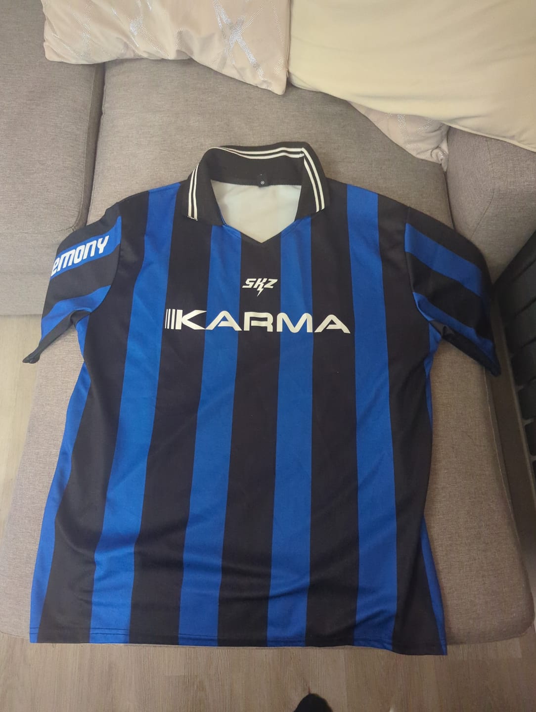 Customer photo review of Kpop SKZ Karma Jersey
