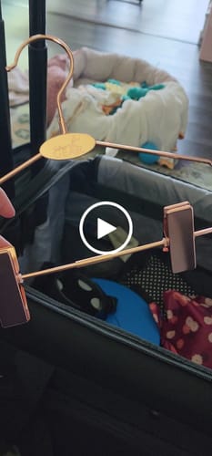 Customer video review of Glam'r Gear Metal Hanger