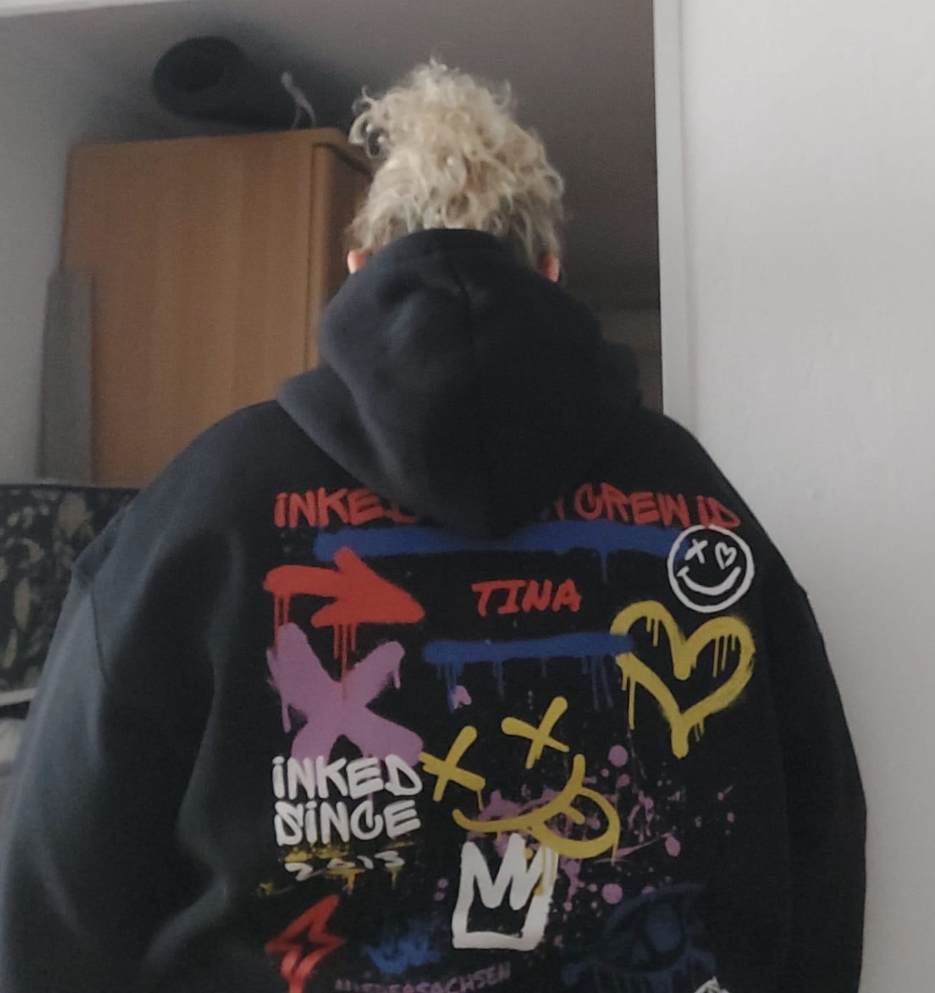 Customer photo review of Crew-ID - Heavy Oversized Backprint Hoodie (personalisierbar)