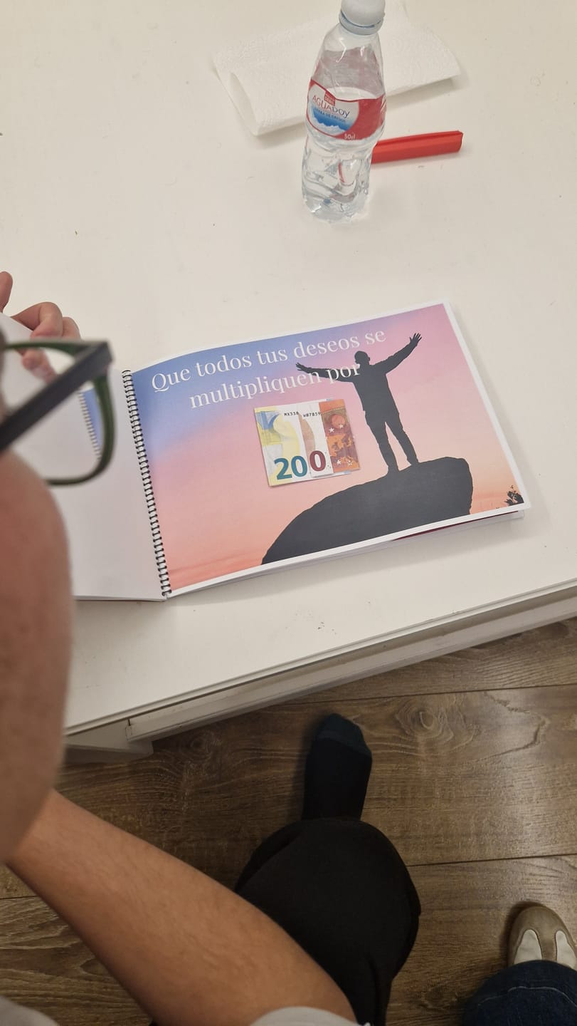 Customer photo review of Álbum imprimible "Feliz cumpleaños"