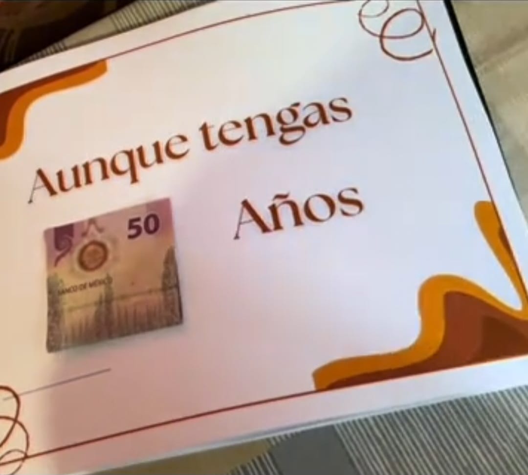 Customer photo review of Álbum imprimible "Feliz cumpleaños"