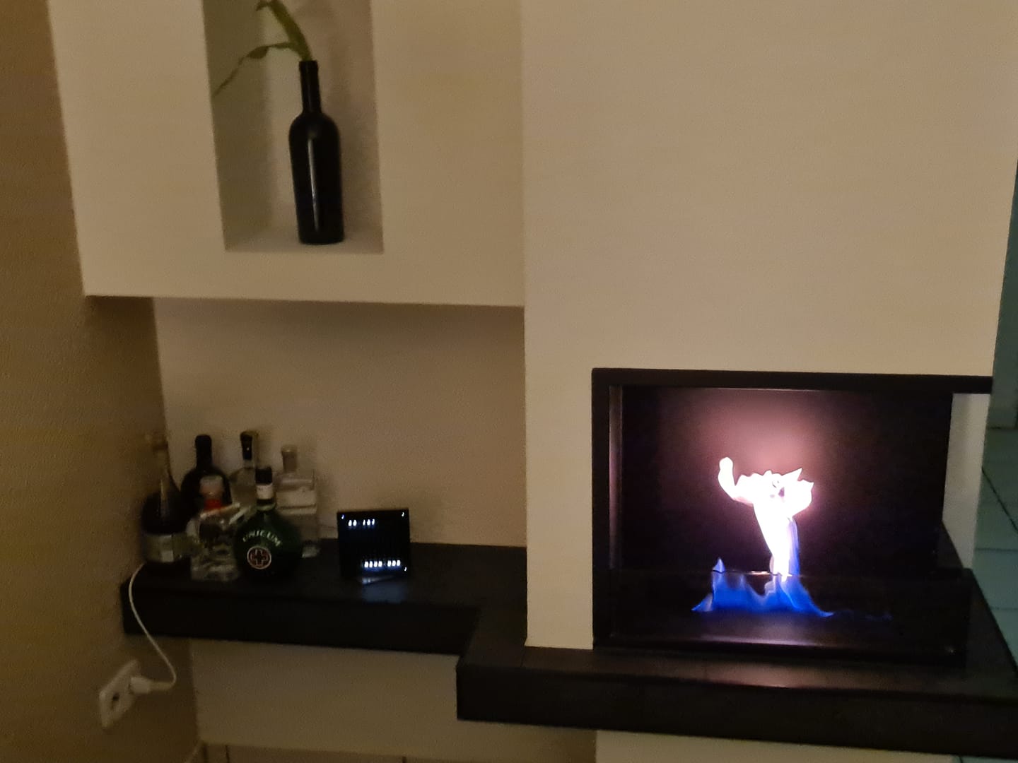 Customer photo review of Bioethanol Einbau Eckkamin - BASE R60