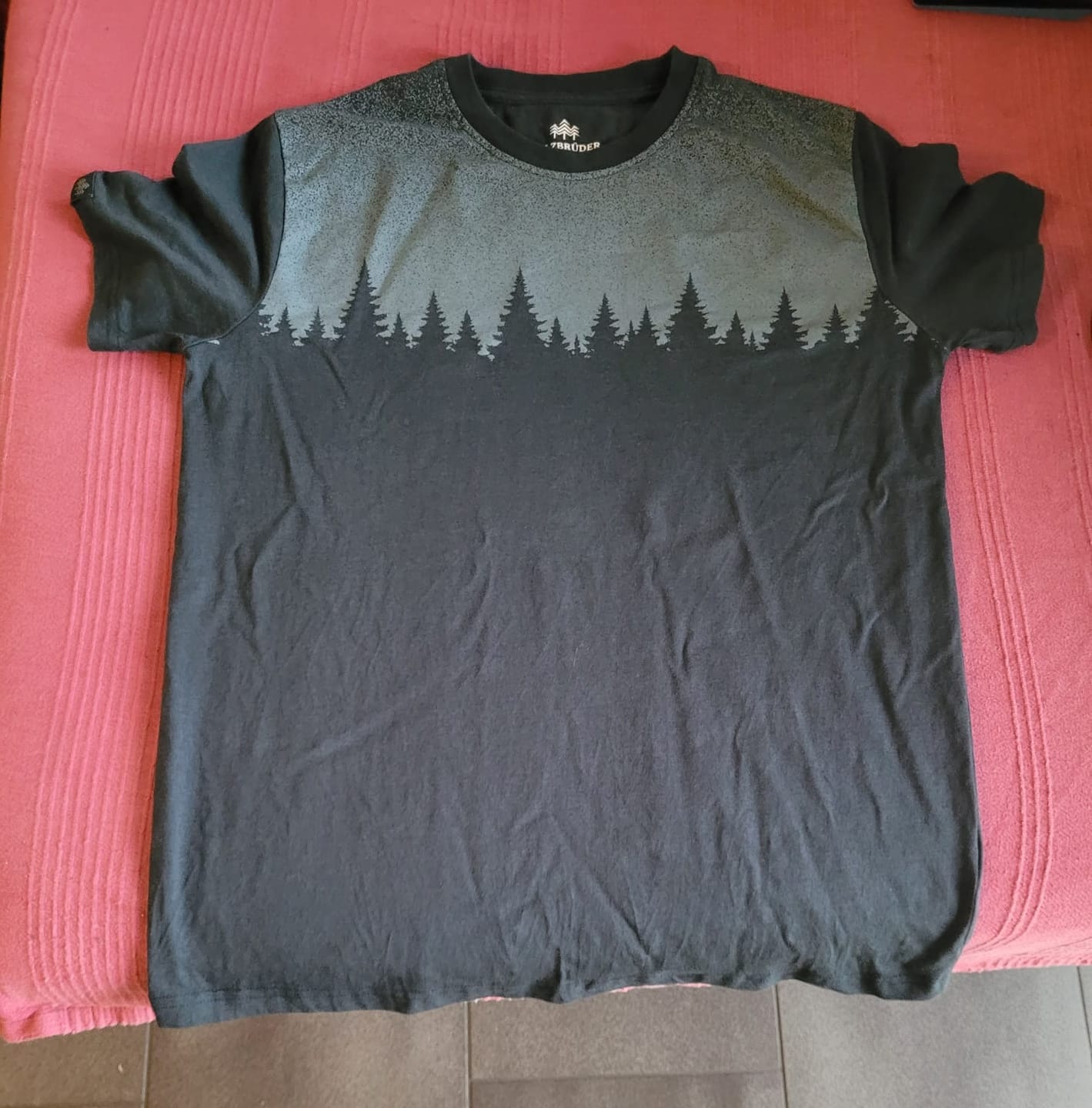 Customer photo review of Holzbrüder® Tencel® Treeline - Herren Shirt aus Holzfaser
