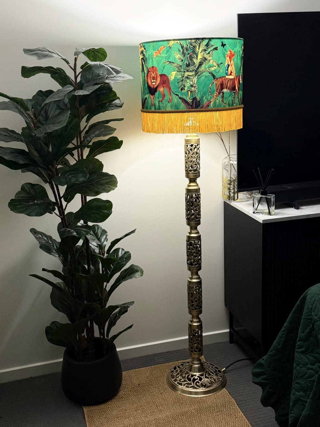 Customer photo review of Queen K Jungle Walk Green Tassel Fringed Drum Lampshade