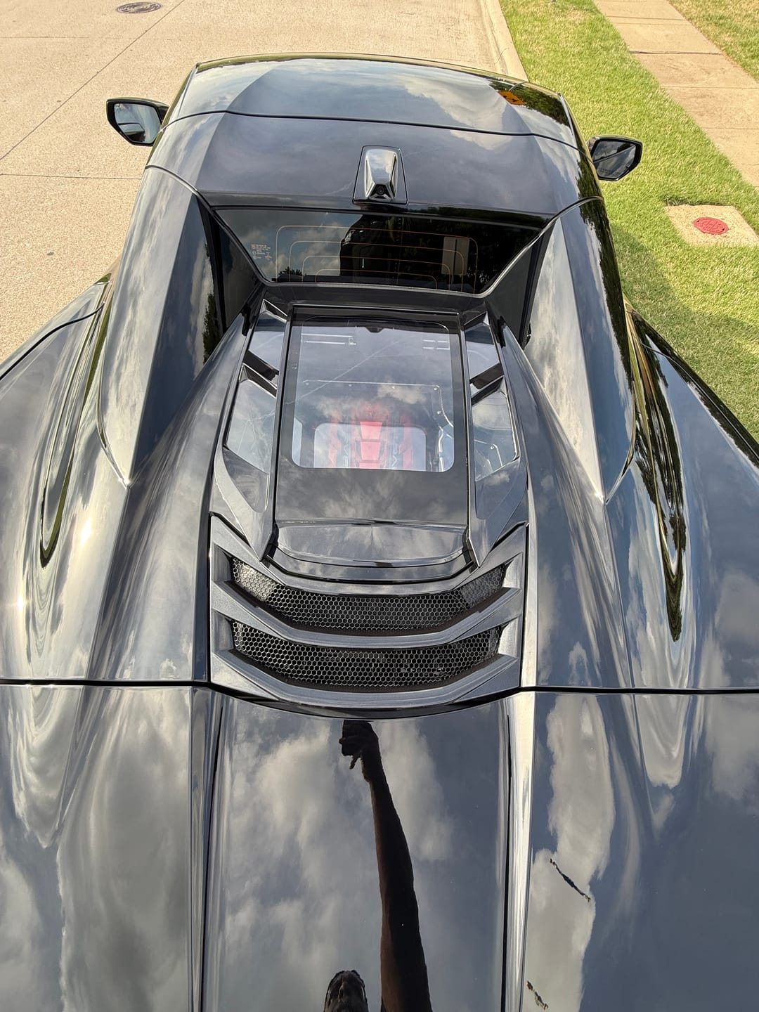 Customer photo review of 2020-Up Corvette C8 Convertible Rear Hatch Upper HTC Tonneau Window Inserts