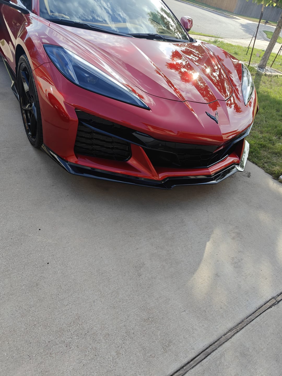 Customer photo review of Corvette C8 Z06 / E-Ray DRY CARBON FIBER Front Splitter [Z07 Package]
