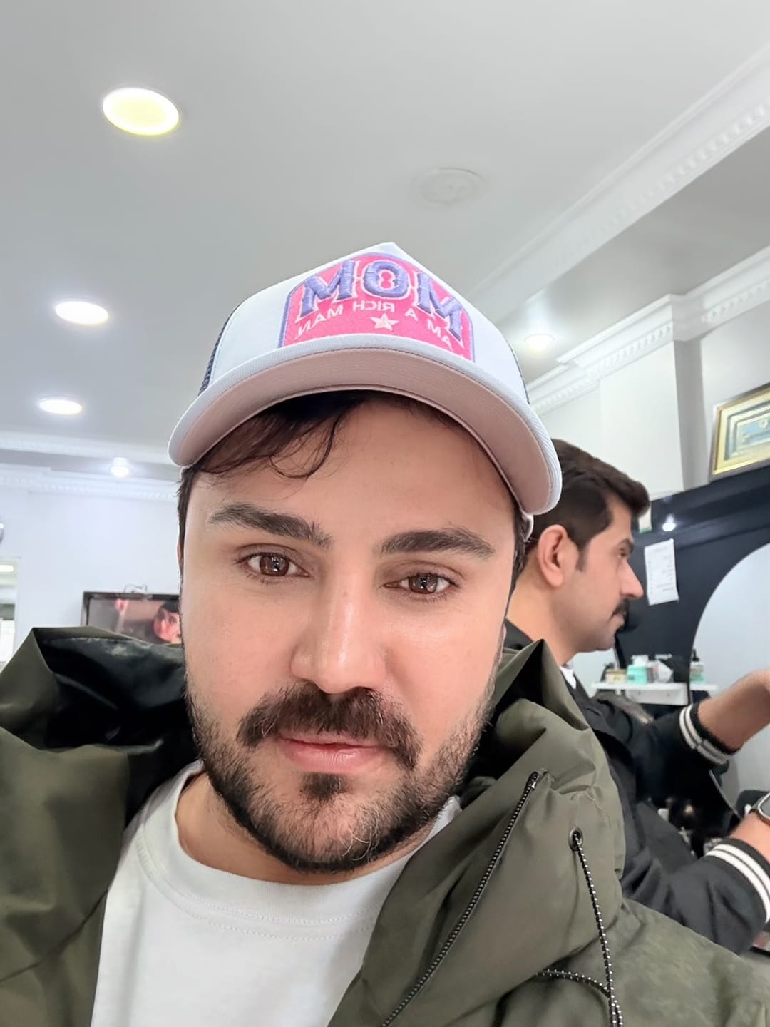 Customer photo review of Trucker Hat - Urban Collection - Rusty Crown - Sarı