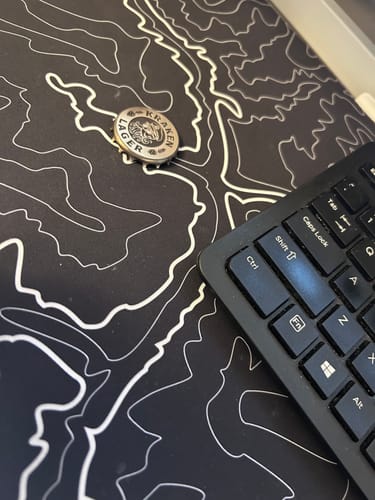 Customer photo review of 🍺 Kraken Lager Golf Ball Marker