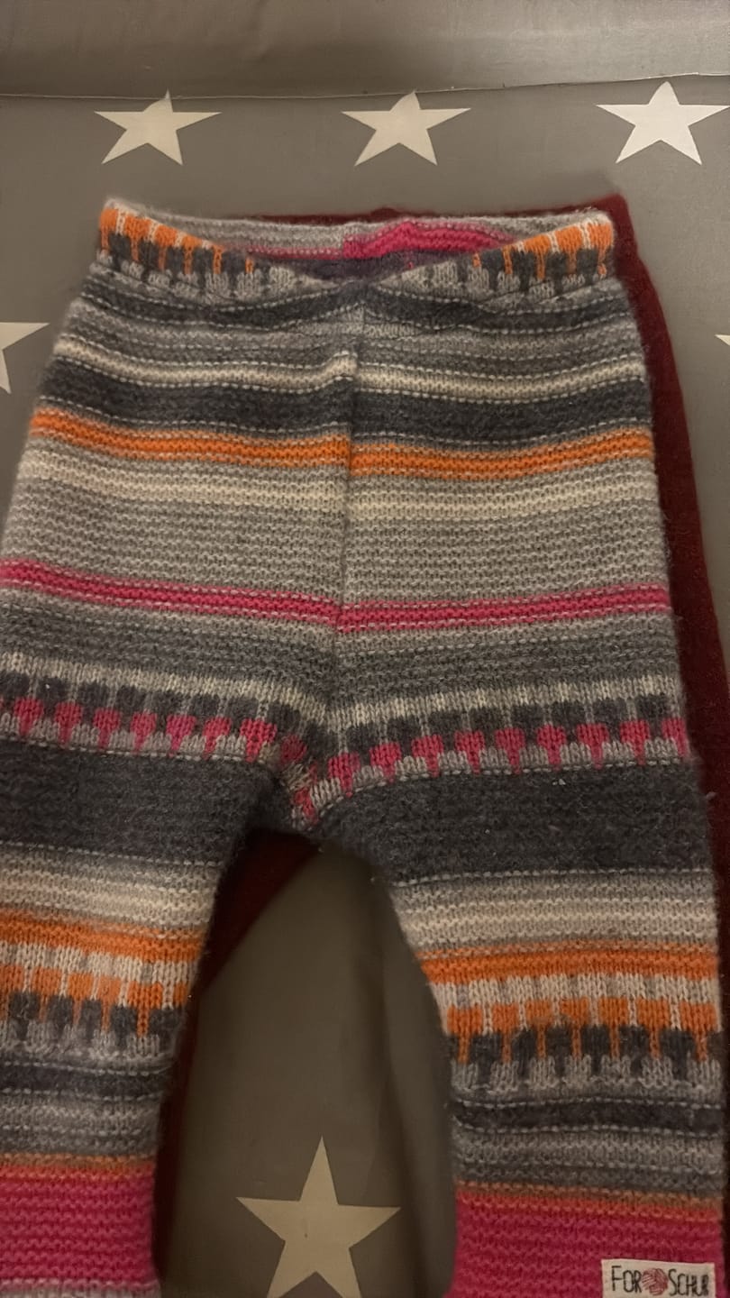 Customer photo review of Schmale Kaschmir Babyhose Gr.62/68