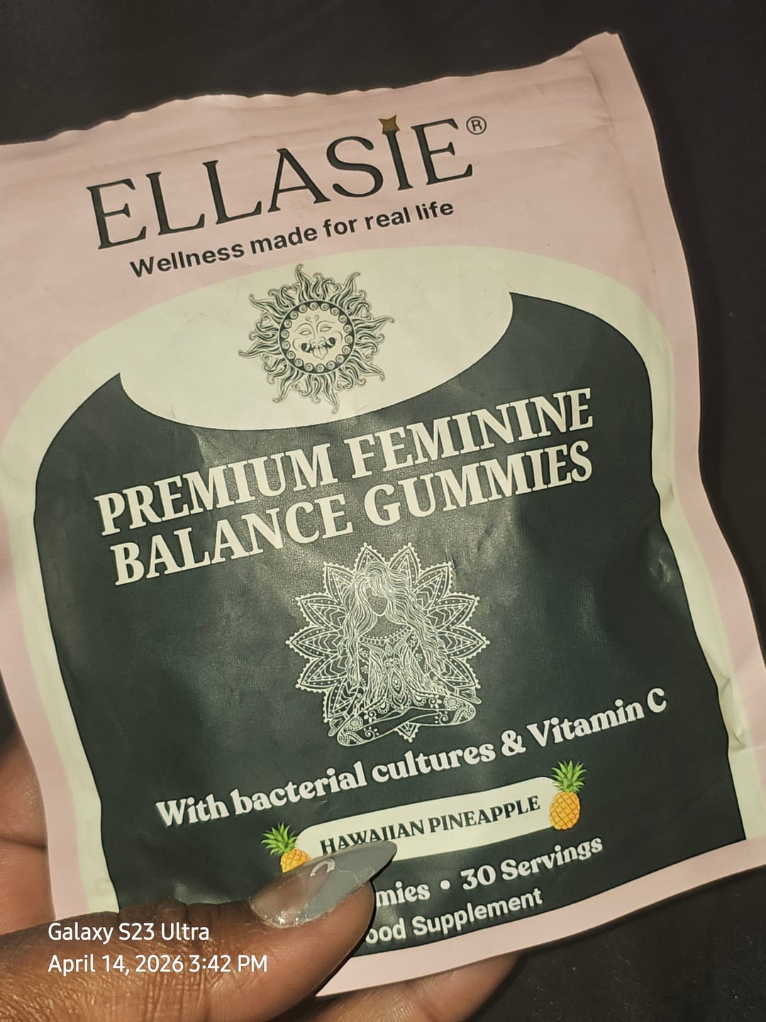 Customer photo review of Pineapple Probiotic Gummies for Women – Vaginal Flora & pH Balance