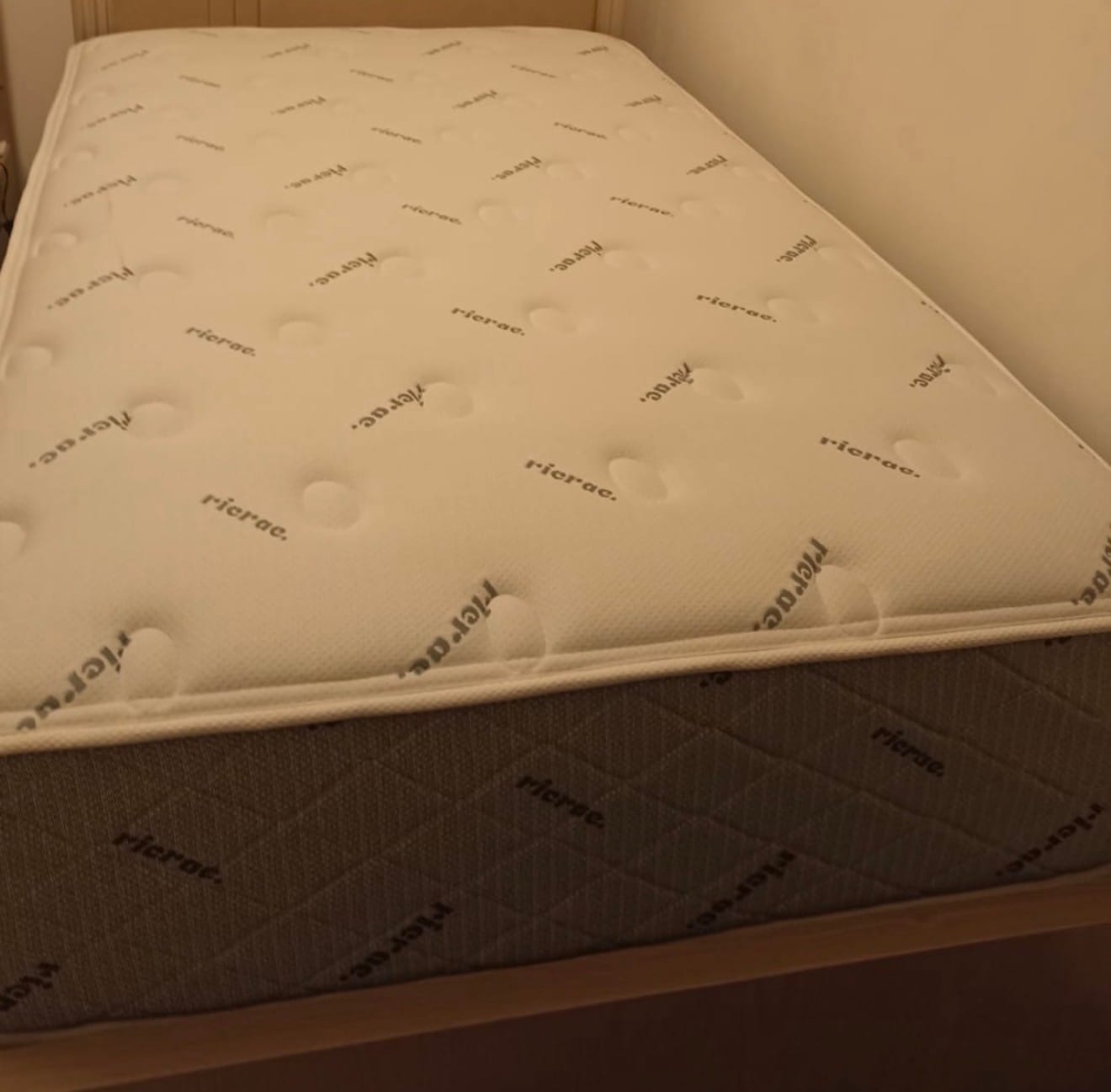 Customer photo review of Memory Foam Mattress with Double Pocket Spring System