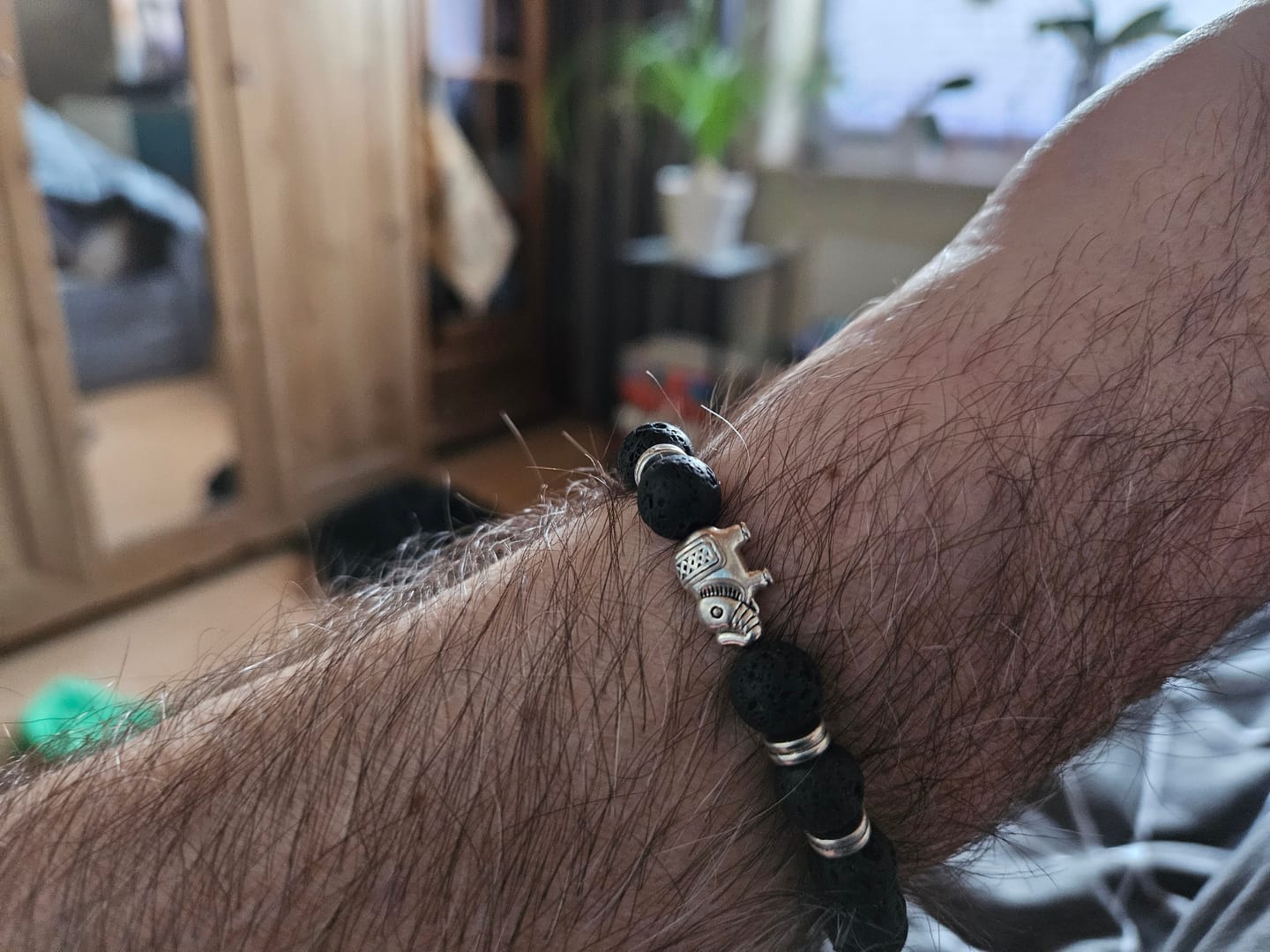 Customer photo review of Lavagestein, Tigerauge, Elefanten-Diffusor, Friedensheilungsarmband