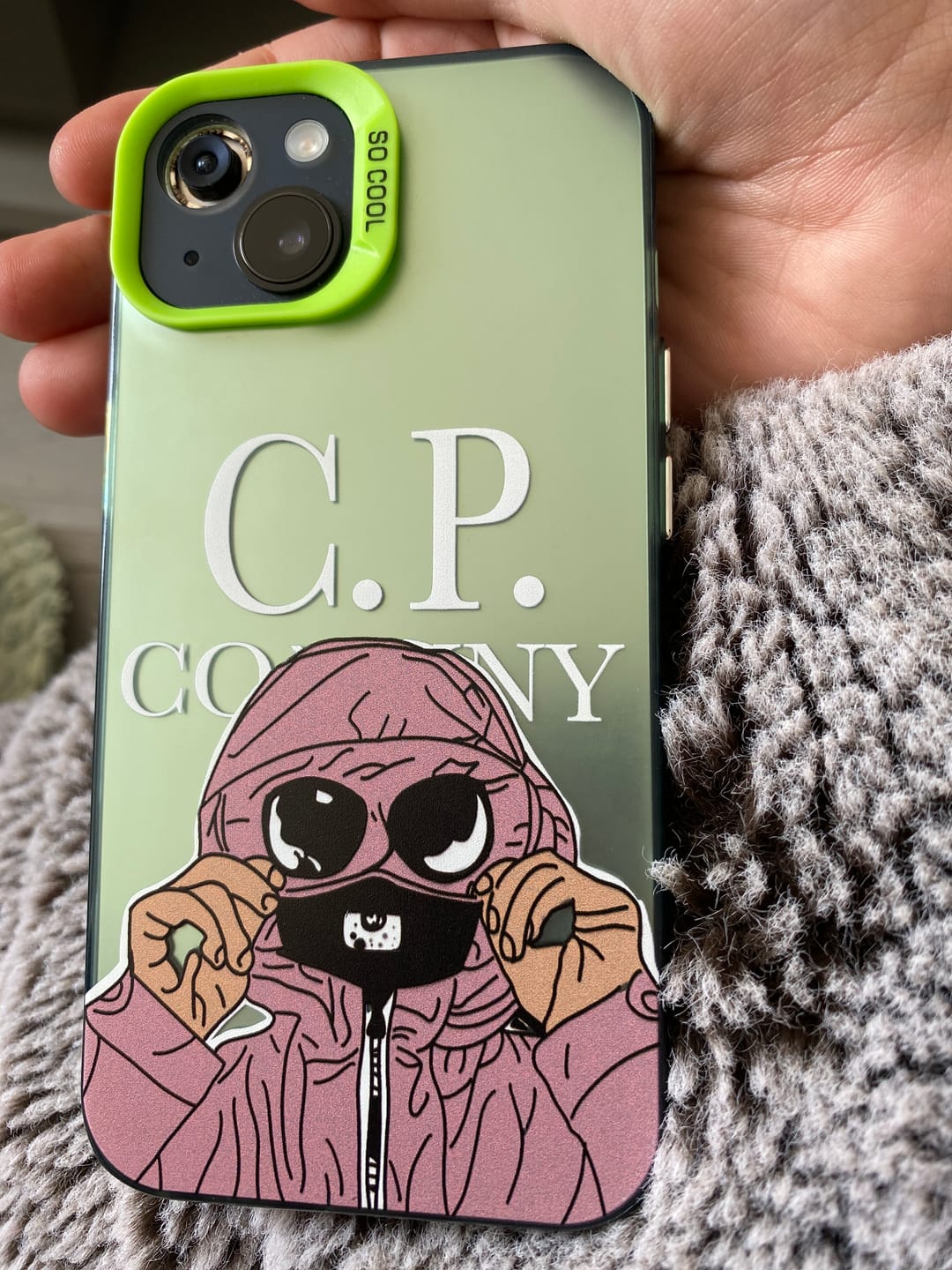 Customer photo review of Coque C.P. Company