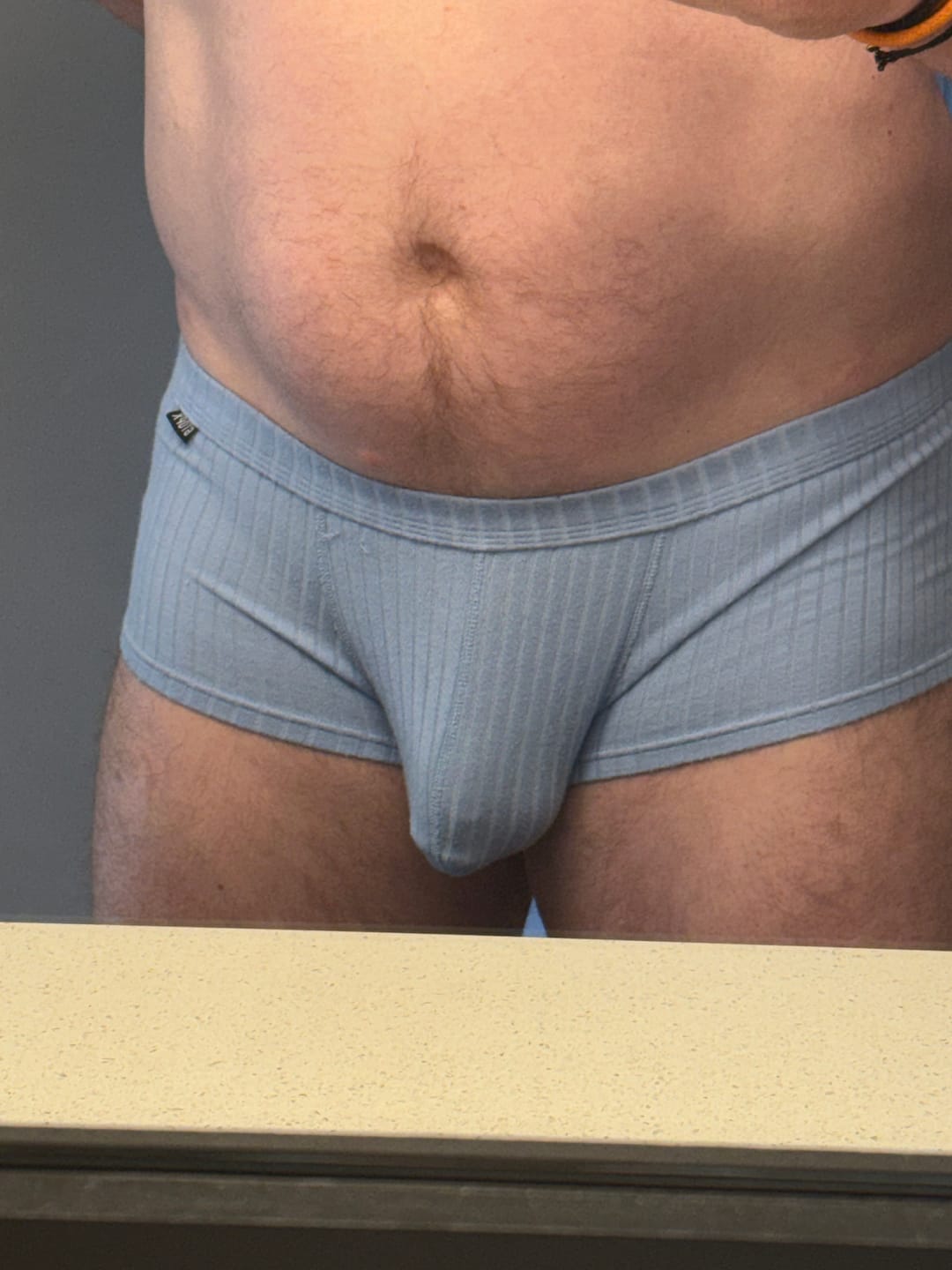 Customer photo review of Men's Threaded Fabric U-Raised Low Rise Trunks