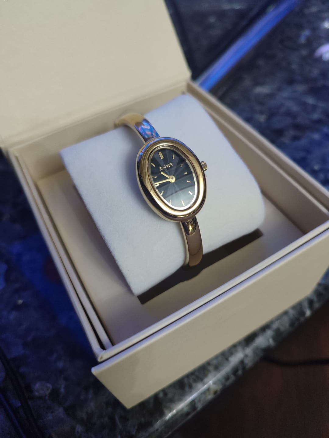 Customer photo review of Diana Gold Black