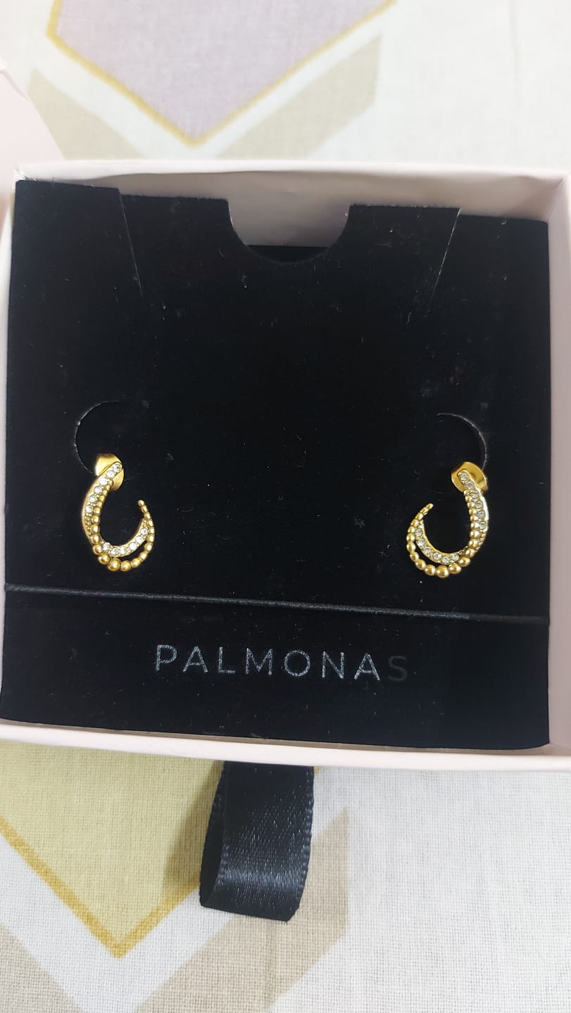 Customer photo review of Almond Stones Half Hoop Earrings