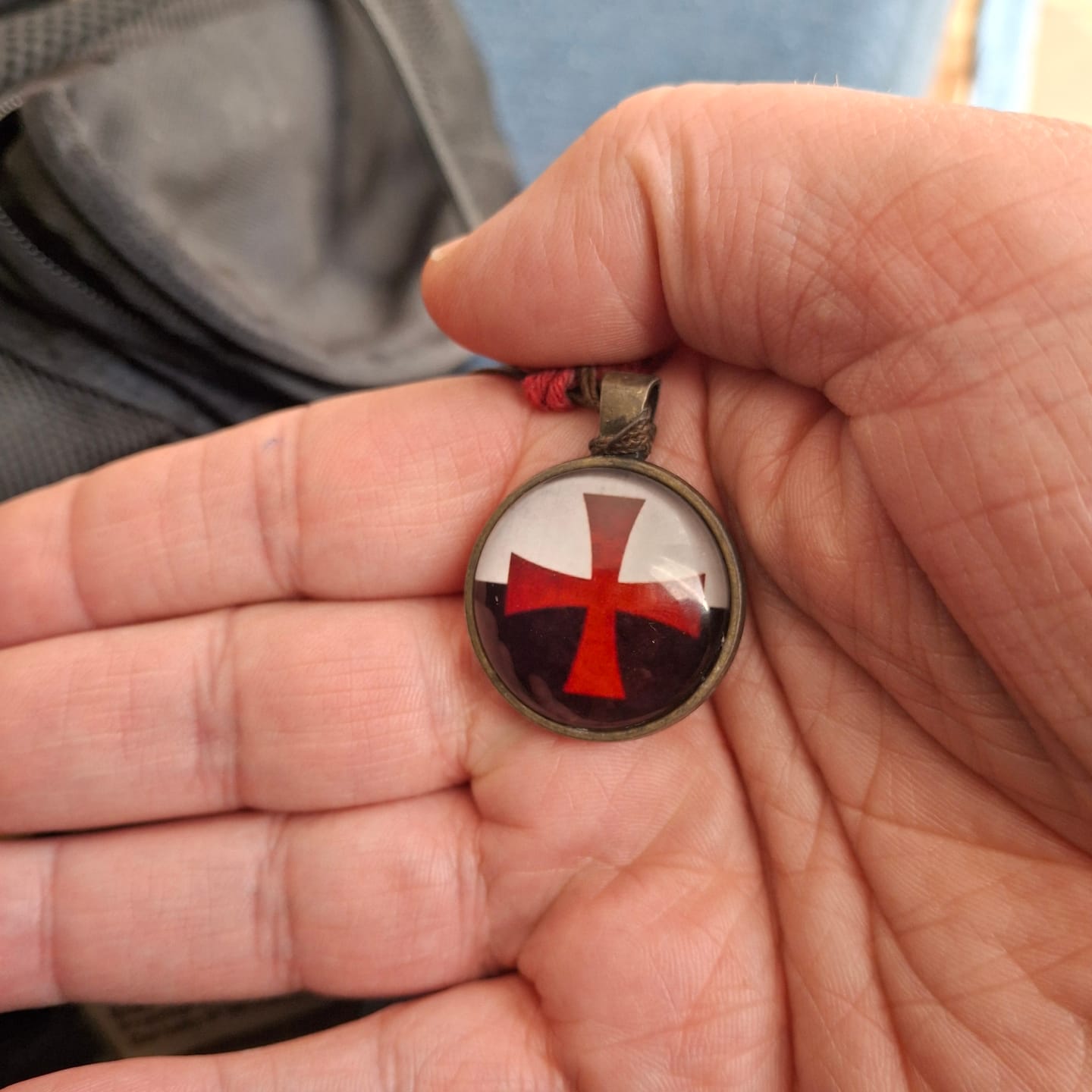 Customer photo review of Collier Symbole Templier