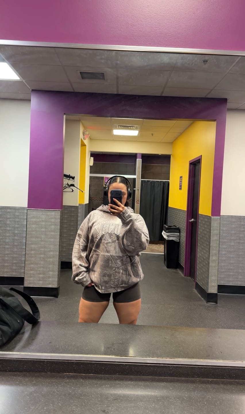 Customer photo review of W5192 - Layover Hoodie