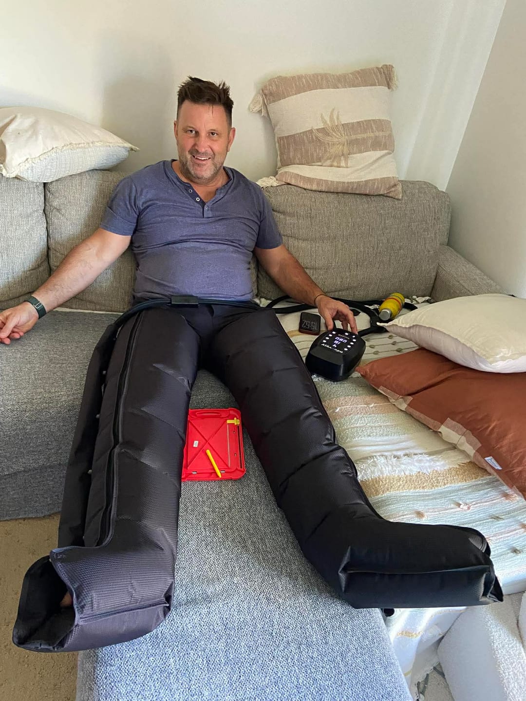 Customer photo review of RECHARGEABLE 6 Chamber Compression Boots 3.0
