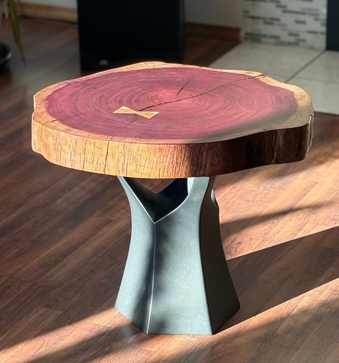Customer photo review of Threaded Inserts And Bolts | Size M6 and M8 | 20 Sets | Table Leg Hardware
