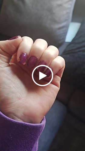 Customer video review of Gotti No Wipe Gel Top Coat - Super Slick - New and Improved Formula (GOLD BOTTLE)
