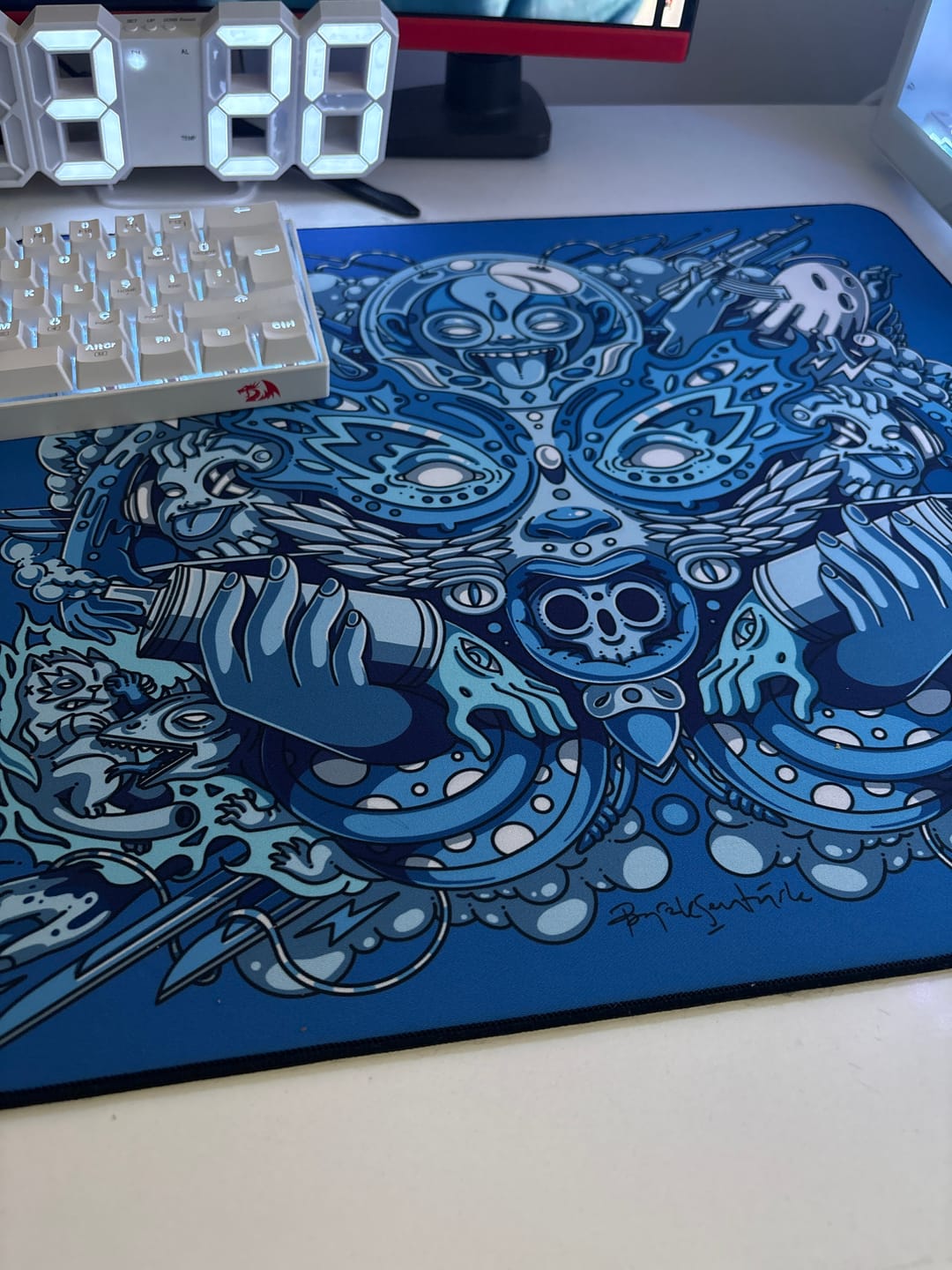 Customer photo review of Wraith Spirit of Aim Mousepad