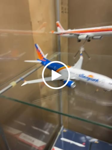 Customer video review of GEMINI200 ALLEGIANT 737MAX8-200 1/200 REG#N810MG (**)