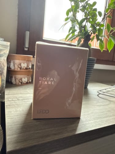 Customer photo review of ROYAL TIARÉ - Eau de Parfum intense