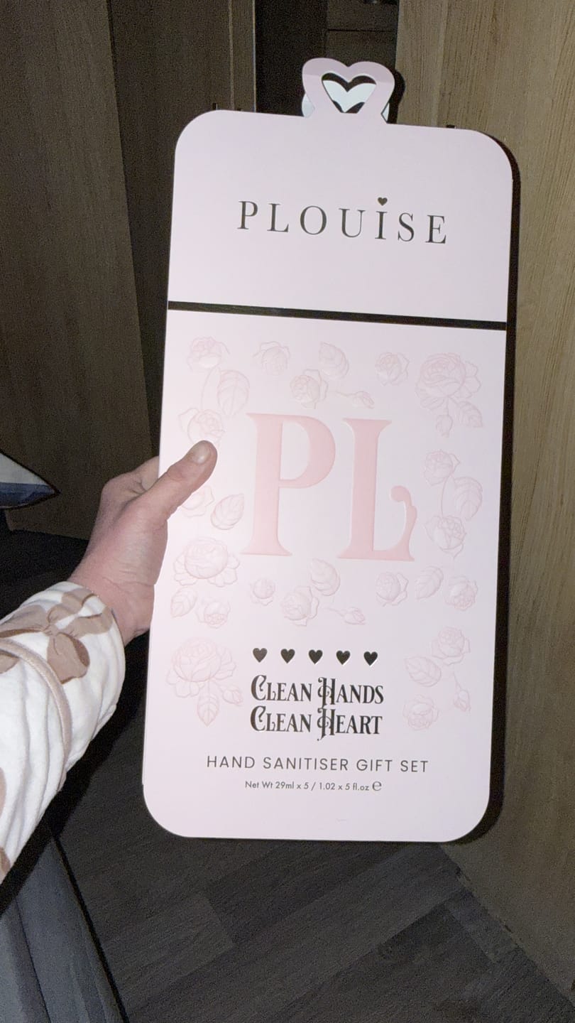 Customer photo review of Hand Cleansing Spray PR Gift Set